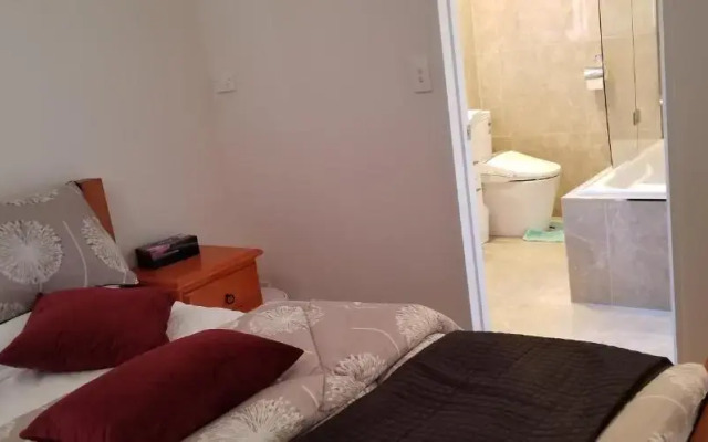 New Smart Home Nearby Plaza