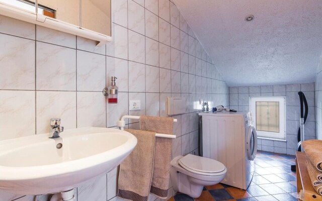 Stunning Home in Musalez With Wifi and 1 Bedrooms