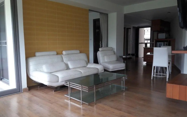 The Green Golf Condominium