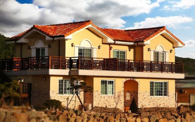 Gyeongju Stella Pension