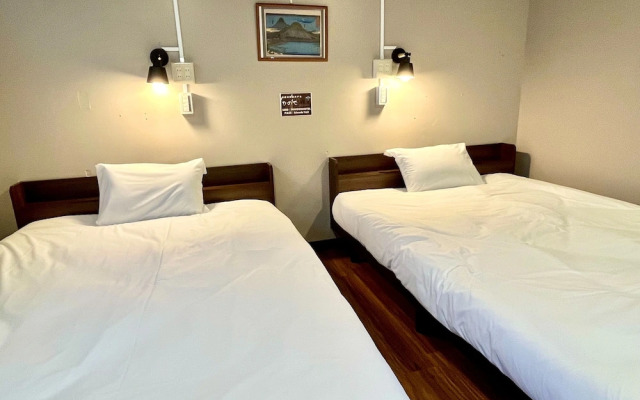 Hinode Kagurazakaekimae Hotel