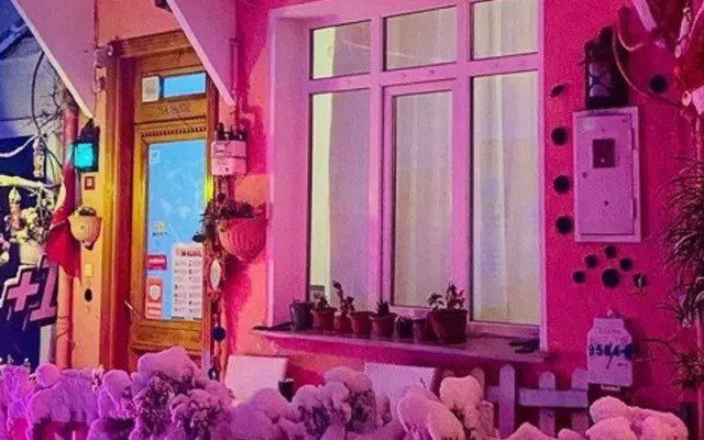 Pembe Pansiyon