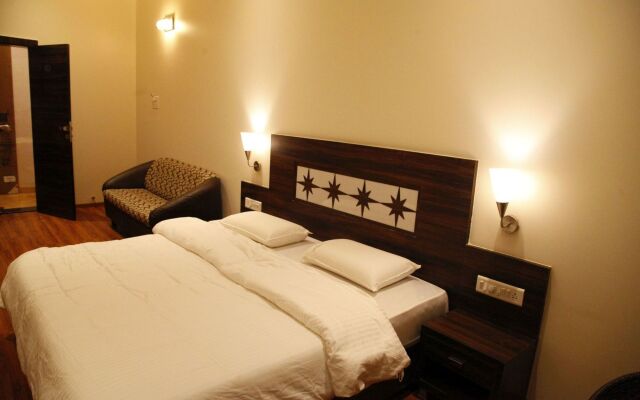 Popular Hotel
