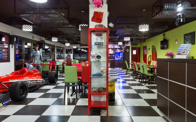 Hotel Kyriad Design ENZO PONT A MOUSSON