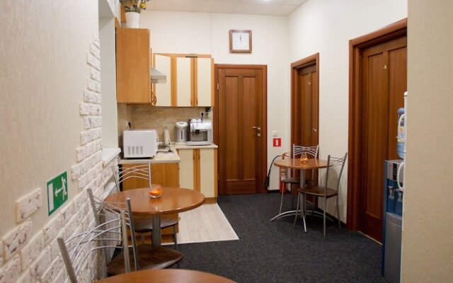 Old Flat Guest House On Ligovskiy