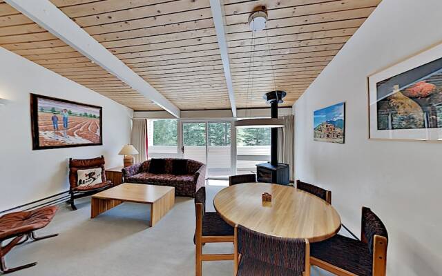 13tr18vy 2 Bedroom Condo