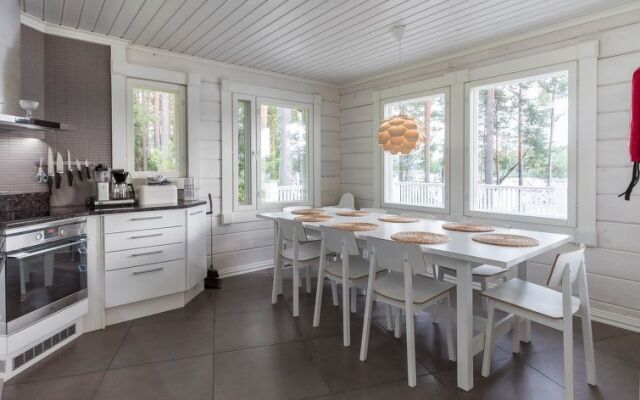 Holiday Home Villa aallokko