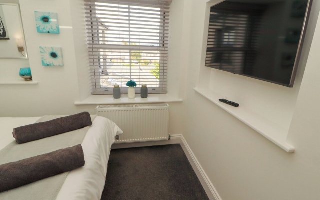 Lakes View Apartment 3