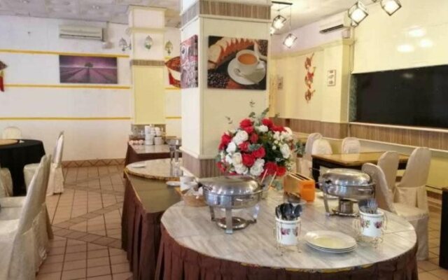 OYO 89489 Al Ansar Hotel