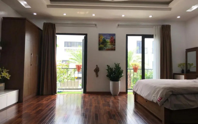 Lea House Ha Long