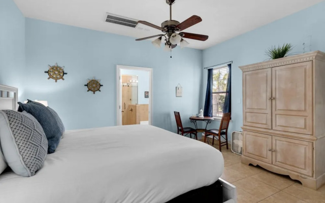 Suzwinks Beach House