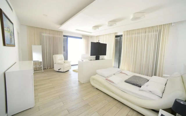 Exotic Villa Fantasy - Habuchim 3