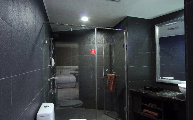 Nest Hotel