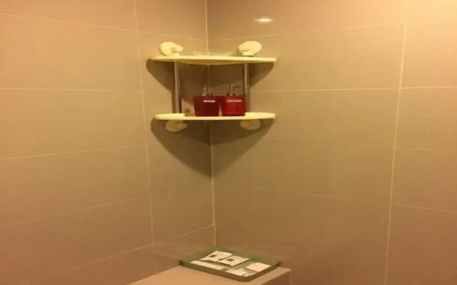 Floor 3 Studio at Airlink Residence