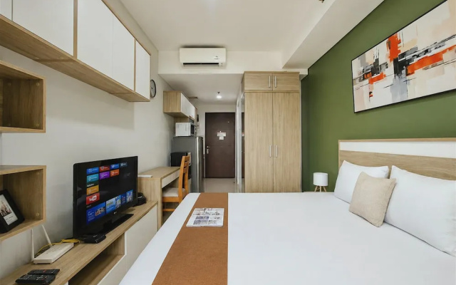 Bright Studio Apartment at Springwood Residence – Guest Rooms – Tangerang