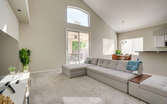 Phoenix Home w/ Private Pool, 16 Mi to Downtown!