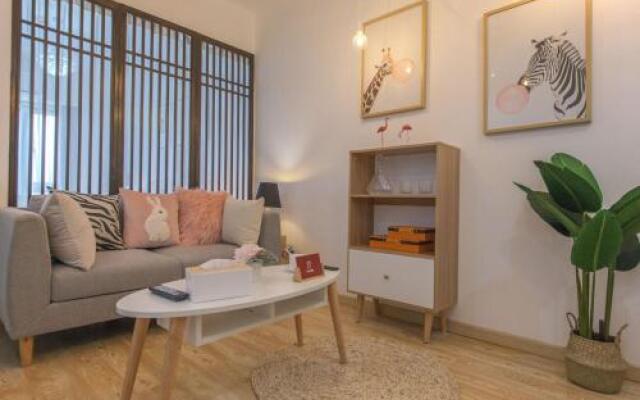 Wuhan Qinshan·Aoshan Century City· Locals Apartment 00135690
