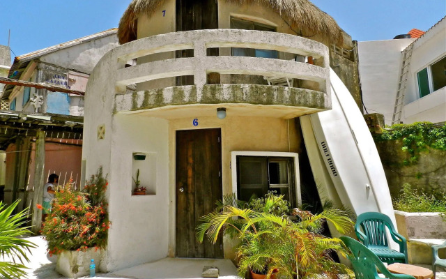 Acamaya Reef Cabanas - Caravan Park
