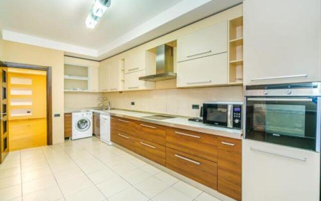 Baku City Apartment