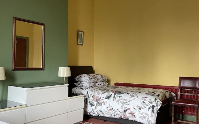 Chimneys Guest House
