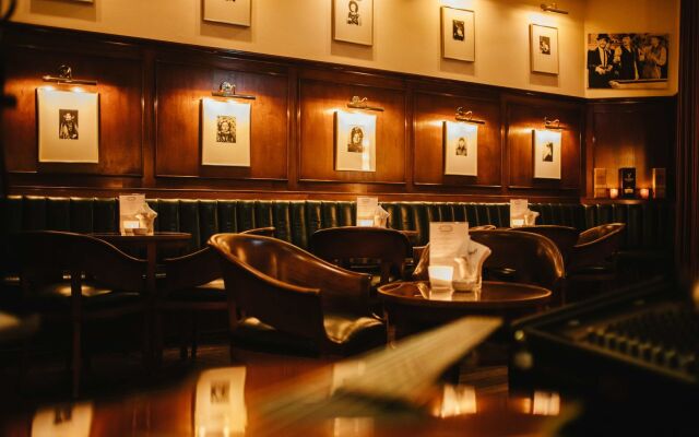 Lindner Hotel Frankfurt Main Plaza, part of JdV by Hyatt