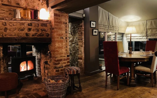 Greyhound Inn