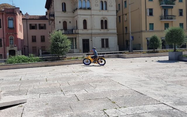 Sestri Central Studios