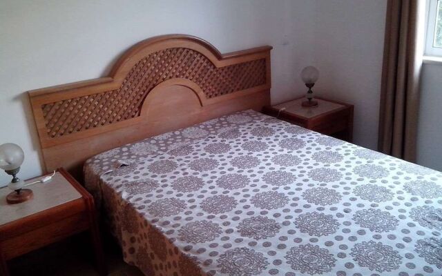 Captivating 1-bed Apartment in Olhos de Agua