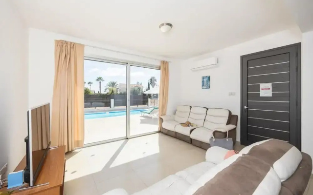 Villa Coral Bay 7 in Peyia