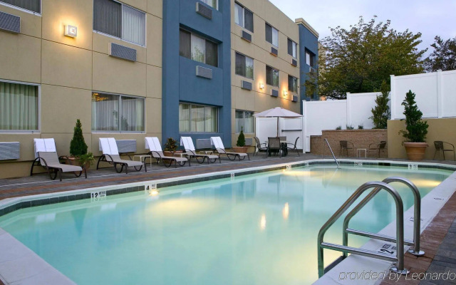 Best Western Premier Plainview-Long Island Hotel