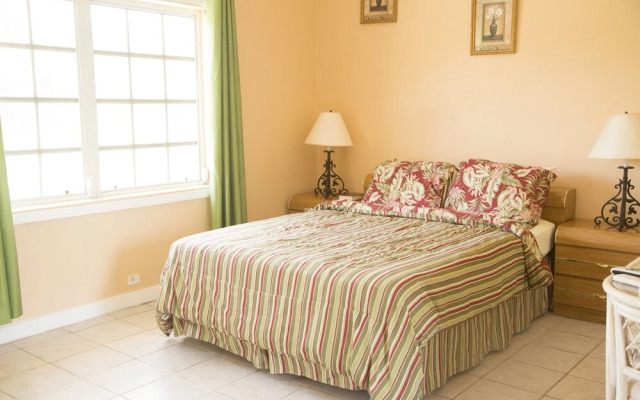 Surfers Manor