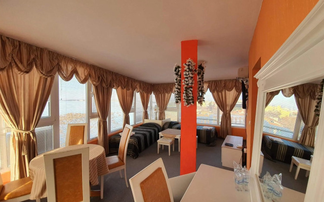 Hotel Paros