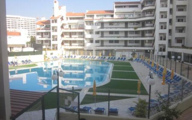 Aqua Magna Apartment