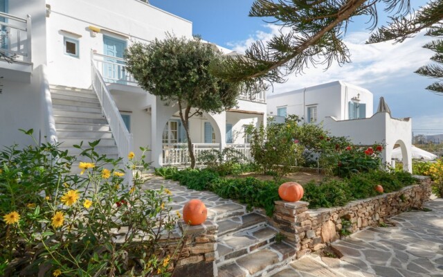 Birikos Hotel & Suites