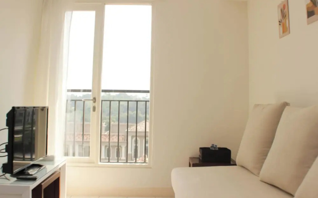 Nice and Comfort 1BR with Extra Room at Podomoro Golf View Apartment – Guest Rooms – Depok