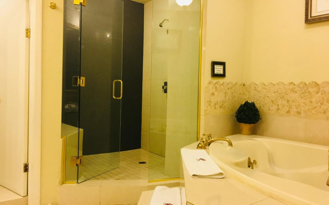 Hotel Frontiere
