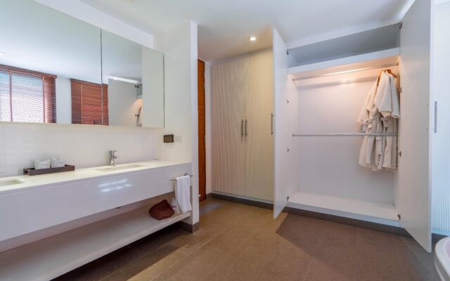 Pranaluxe Pool Villa Holiday Home