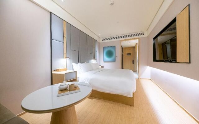 Ji Hotel (Shanghai Orient Yide City)
