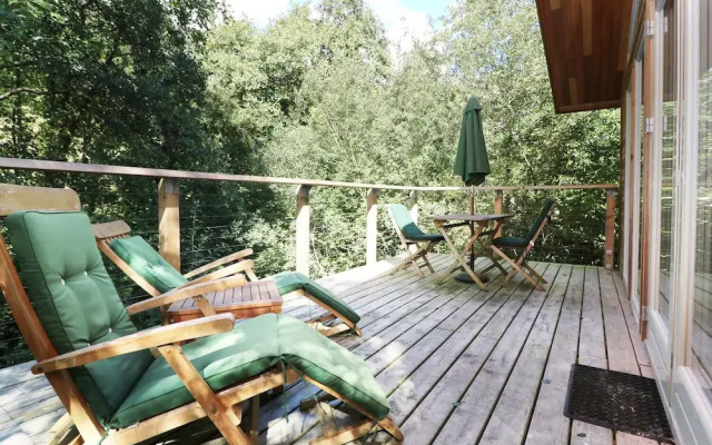 6 Streamside