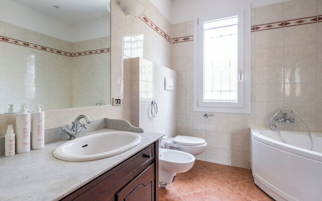 Giorgi Homes - Family Apartment