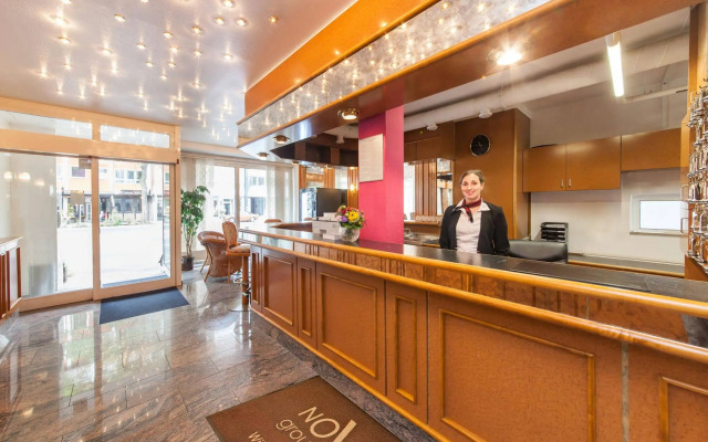 Antares Apartments