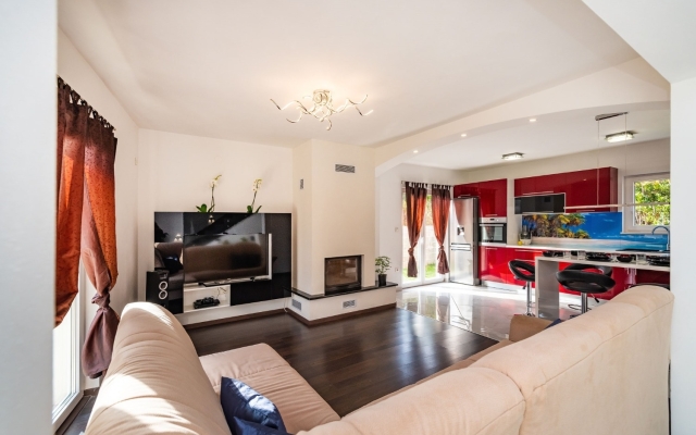 Holiday house Tome - comfortable & modern: Nin, Zadar riviera