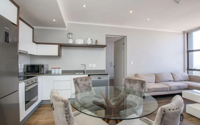 Sandton Smart Apartment Eleven