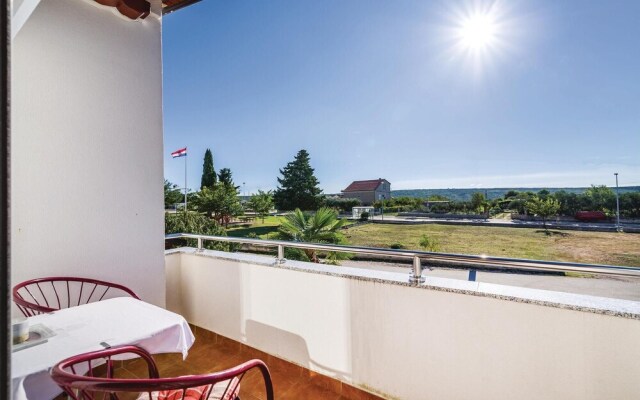 Stunning Home in Debeljak With Wifi and 6 Bedrooms