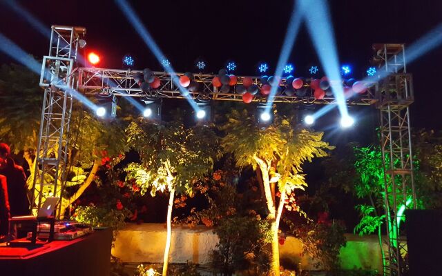 Mulberry Araliayas Resort & Spa