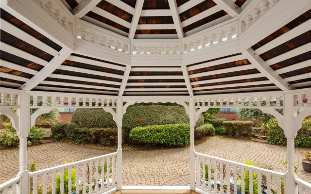 Mercure Livingston Hotel
