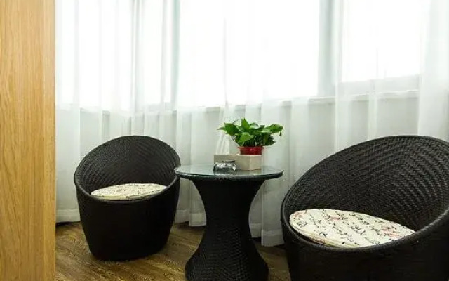 Zhengzhou Kelete Hotel (Yaozhuang Metro Station, Jinyu Industrial Zone)