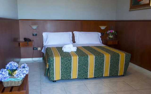 Hotel Dei Pini - Porto Empedocle