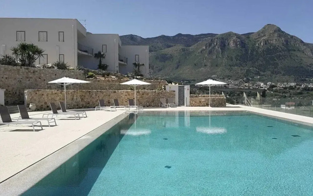 La Blanca Resort & Spa