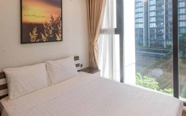 Sunny Vinhomes Metropolis Apartment
